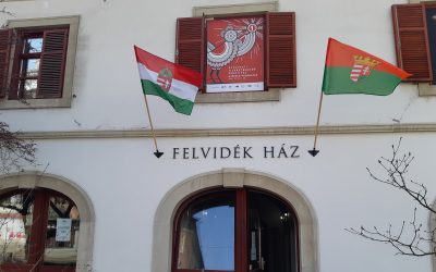 Immár házunk homlokzatán is lobogtatja a szél a felvidéki zászlót