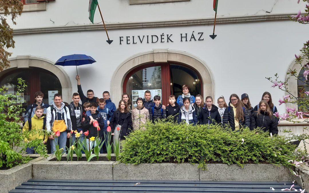 Felvidékre látogató diákoknak meséltünk a külhoni magyarokról
